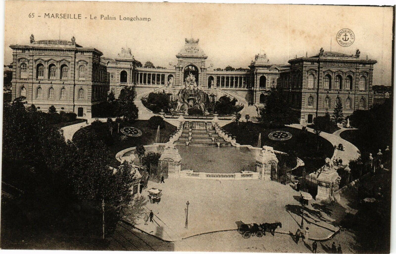 Carte postale ancienne Marseille-Le Palais Longchamp à Marseille