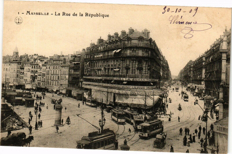 Carte postale ancienne Marseille-La Rue de la Republique à Marseille