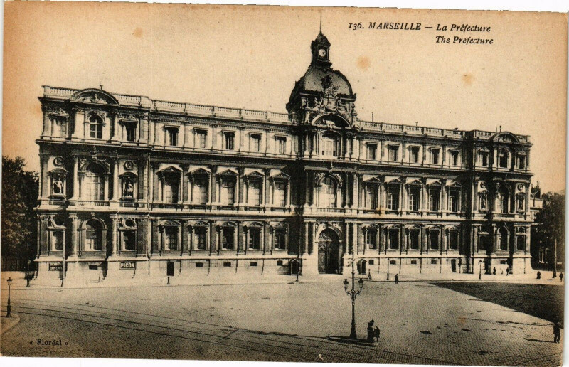 Carte postale ancienne Marseille-La Préfecture à Marseille