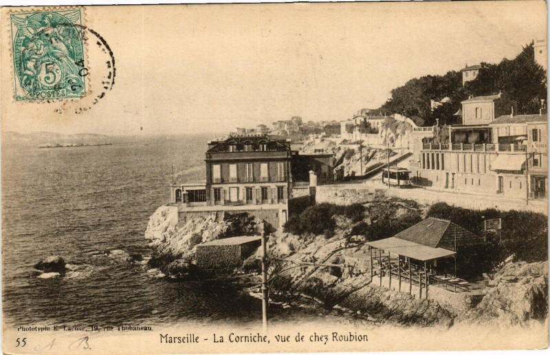 Carte postale ancienne Marseille-La Corniche vue de chez Roubion à Marseille