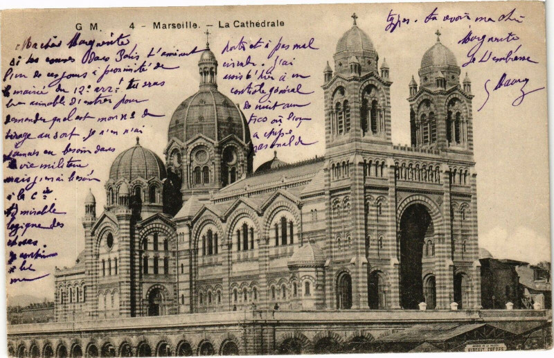 Carte postale ancienne Marseille-La Cathedrale à Marseille