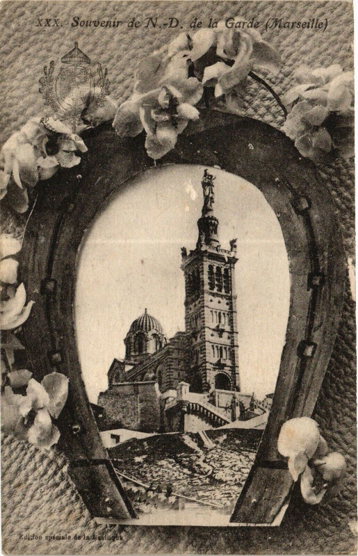 Carte postale ancienne Marseille-Souvenir de Notre Dame de la Garde à Marseille