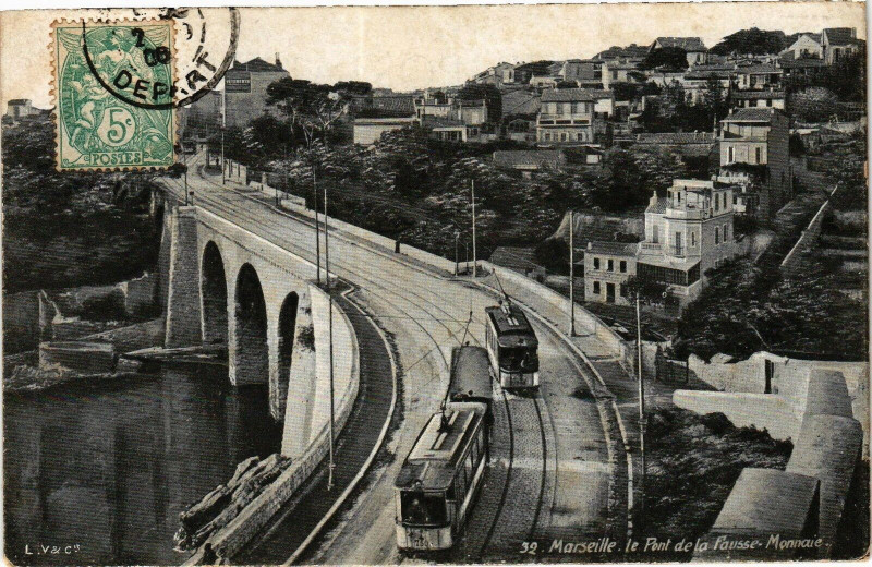 Carte postale ancienne Marseille-Le Pont de la Fausse Monnaie à Marseille