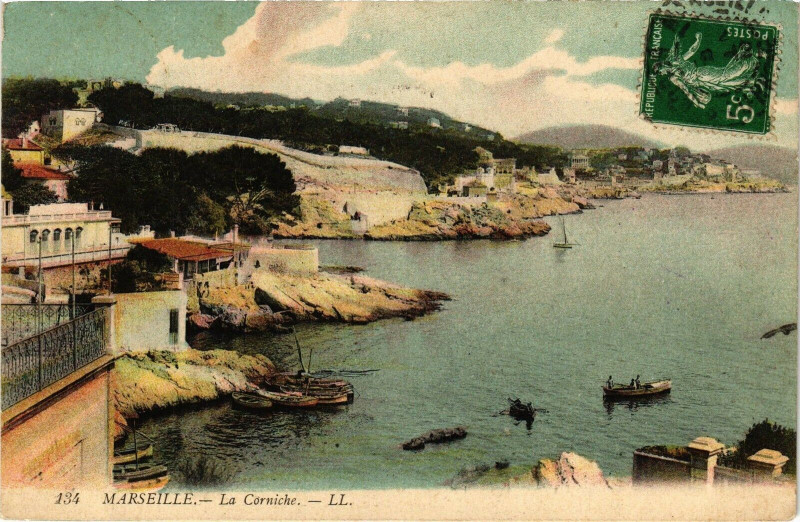 Carte postale ancienne Marseille-La Corniche à Marseille