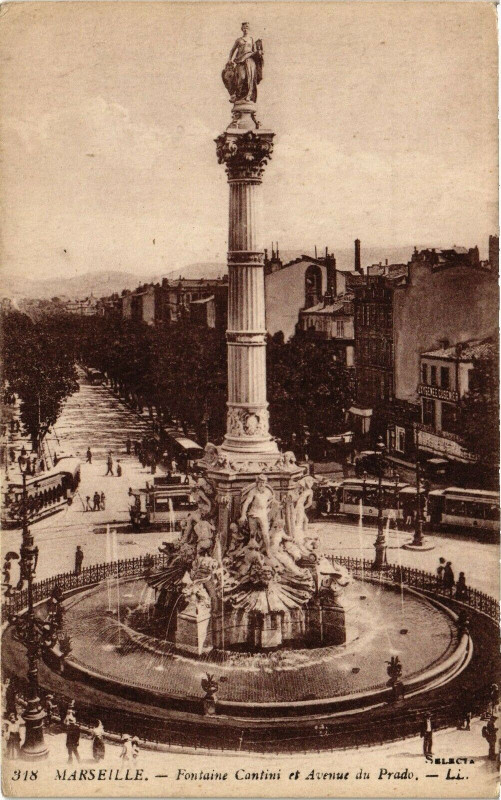 Carte postale ancienne Marseille-Fontaine Cantini et Avenue du Prado à Marseille