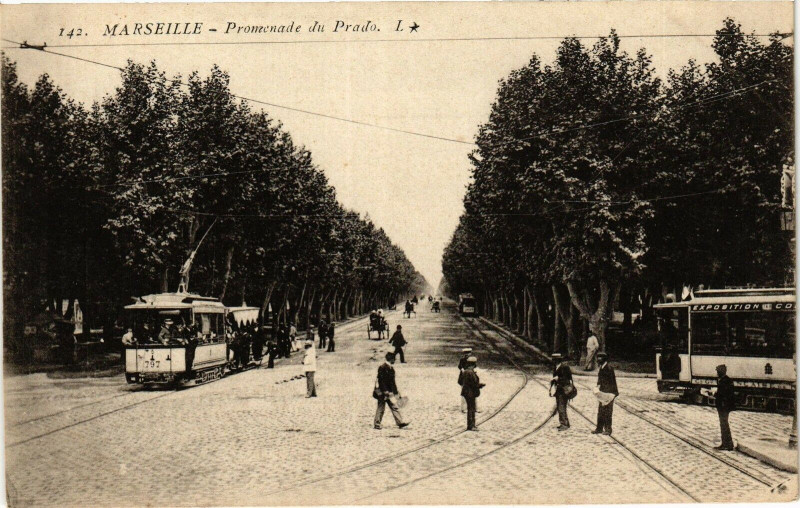 Carte postale ancienne Marseille-Promenade du Prado à Marseille
