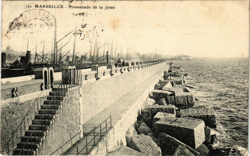 Carte postale ancienne Marseille-Promenade de la Jetee à Marseille