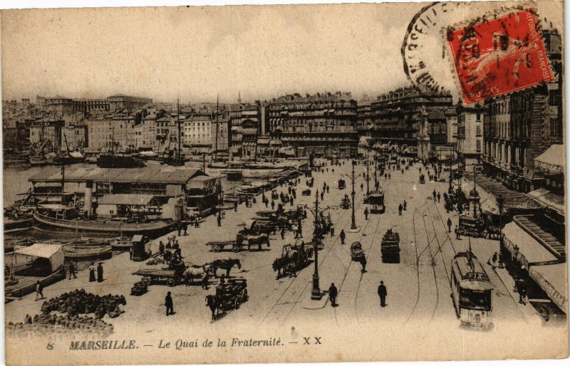 Carte postale ancienne Marseille-Le Quai de la Fraternite à Marseille