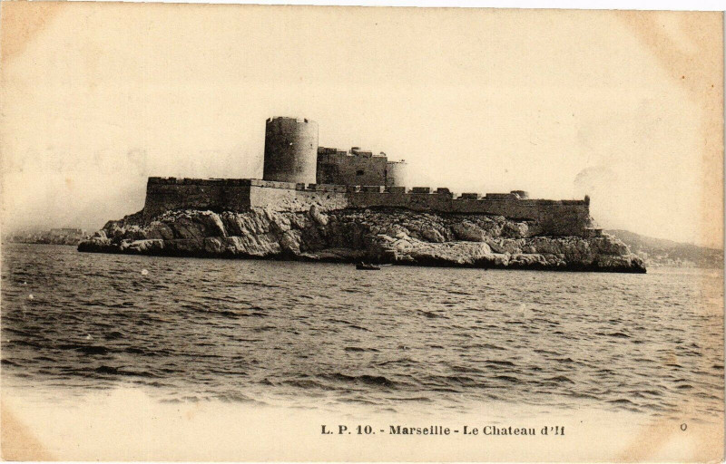 Carte postale ancienne Marseille-Le Chateau d'If à Marseille
