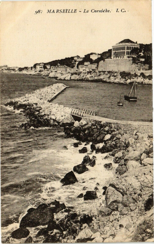 Carte postale ancienne Marseille-La Corniche à Marseille