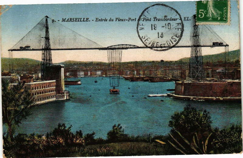 Carte postale ancienne Marseille-Entree du Vieux Port et Pont Transbordeur à Marseille