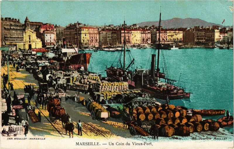 Carte postale ancienne Marseille-Un Coin du Vieux Port à Marseille