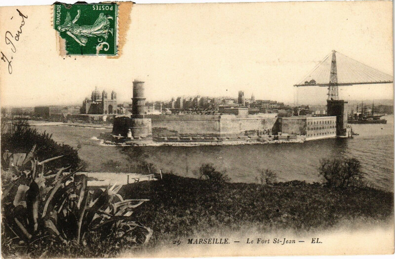 Carte postale ancienne Marseille-Le Fort St-Jean à Marseille