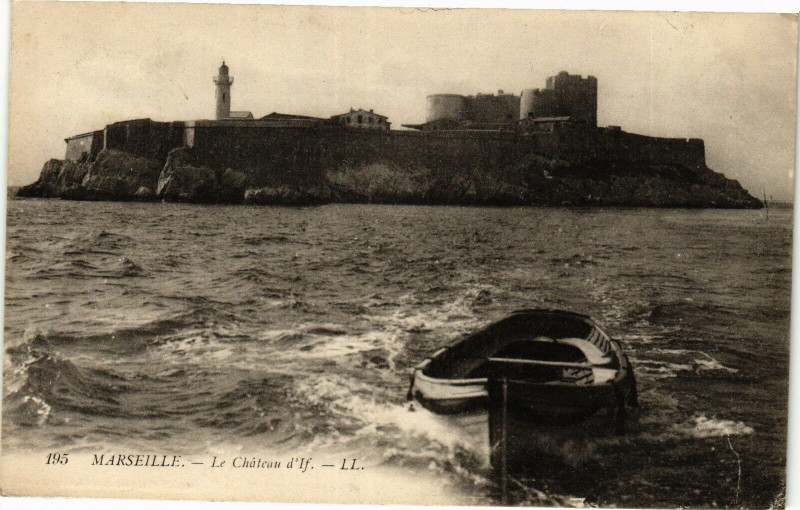 Carte postale ancienne Marseille-Le Chateau d'If à Marseille