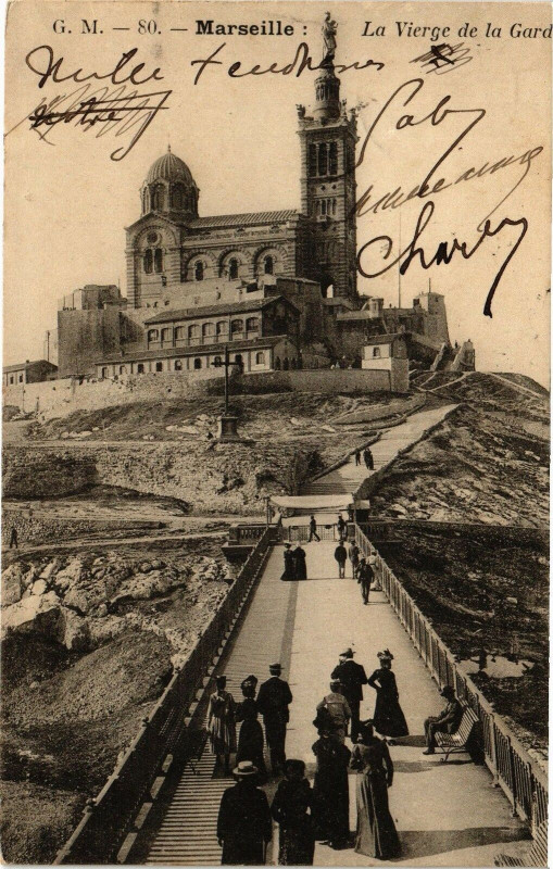 Carte postale ancienne Marseille-La Vierge de la Garde à Marseille