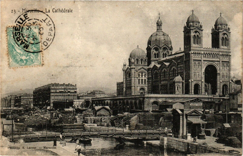 Carte postale ancienne Marseille - La Chatedrale à Marseille