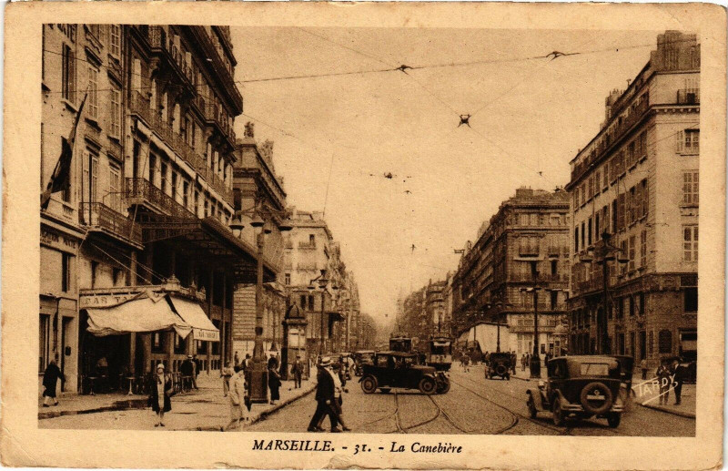 Carte postale ancienne Marseille - La Canabiere à Marseille