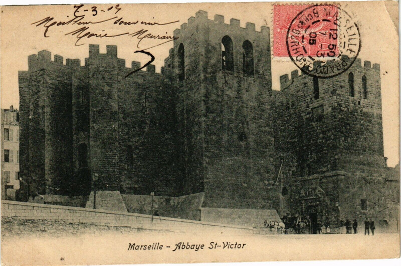 Carte postale ancienne Marseille-Abbaye St-Victor à Marseille