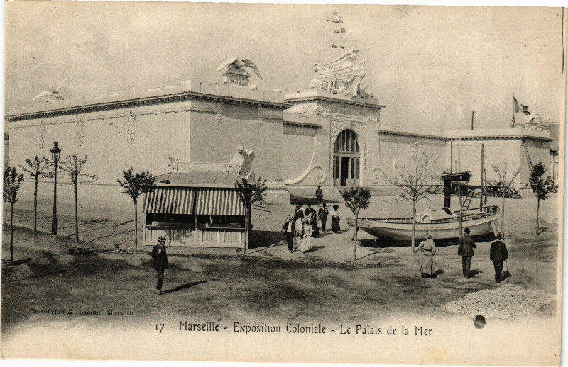Carte postale ancienne Marseille-Le Palais de la Mer à Marseille