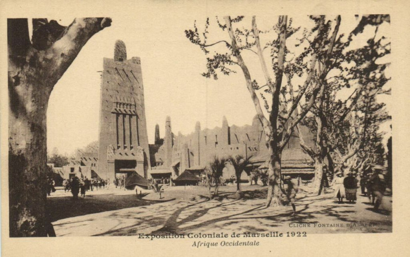 Carte postale ancienne Marseille Expo Coloniale 1922-Afrique Occidentale à Marseille