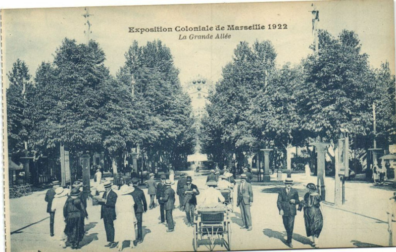 Carte postale ancienne Marseille Expo Coloniale 1922-La Grande Allee à Marseille