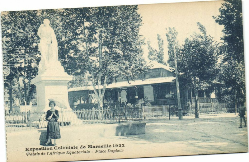 Carte postale ancienne Marseille Expo Coloniale 1922-Palais de l'Afrique Equatoriale à Marseille