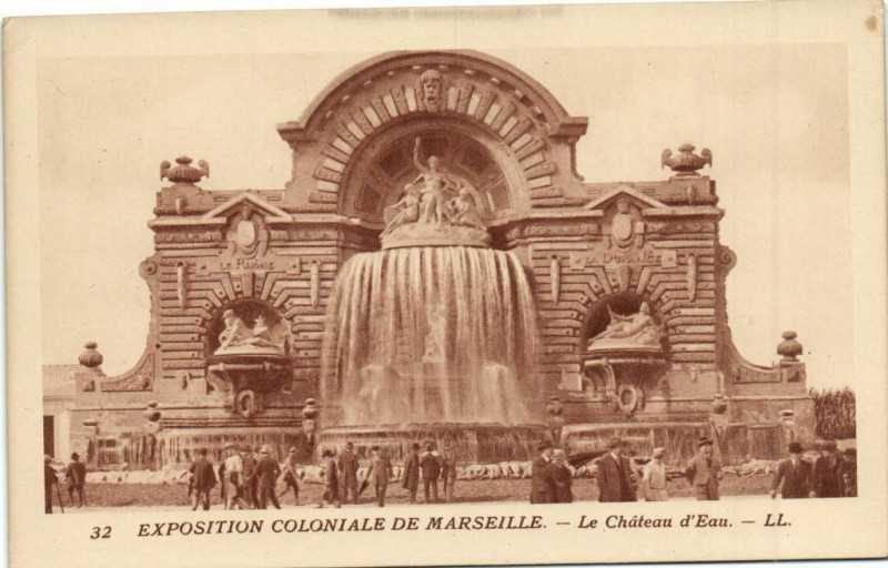Carte postale ancienne Marseille Expo Coloniale - Le Chateau d'Eau à Marseille