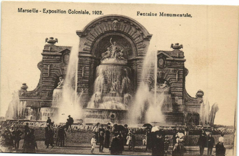 Carte postale ancienne Marseille Expo Coloniale 1922-Fontaine Monumentale à Marseille