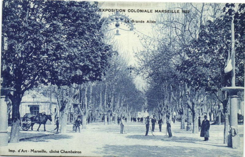 Carte postale ancienne Marseille Expo Coloniale 1922 - La Grande Allee à Marseille