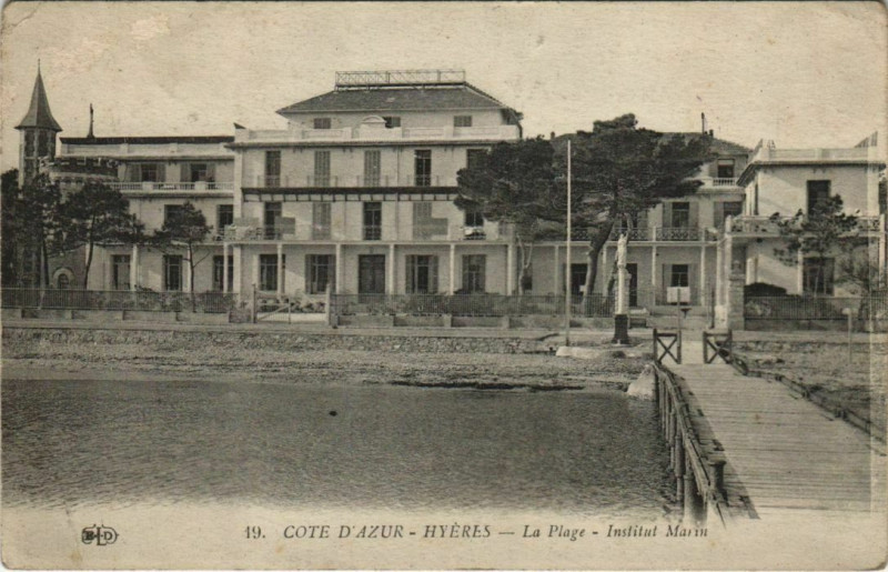 Carte postale ancienne Hyeres La Plage - Institut Marin à Hyères