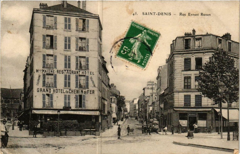 Carte postale ancienne Saint-Denis Rue Ernest Renan à Saint-Denis