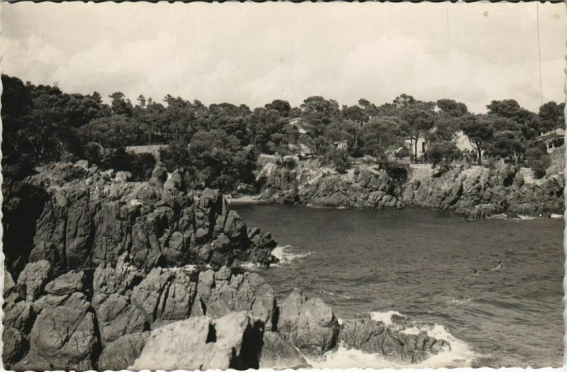 Carte postale ancienne Saint-Raphael Santa-Lucia - Sa Crique à Saint-Raphaël