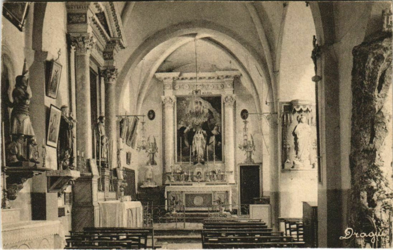Carte postale ancienne Claviers Interieur de l'Eglise - Chapelle de la Sainte Vierge à Claviers