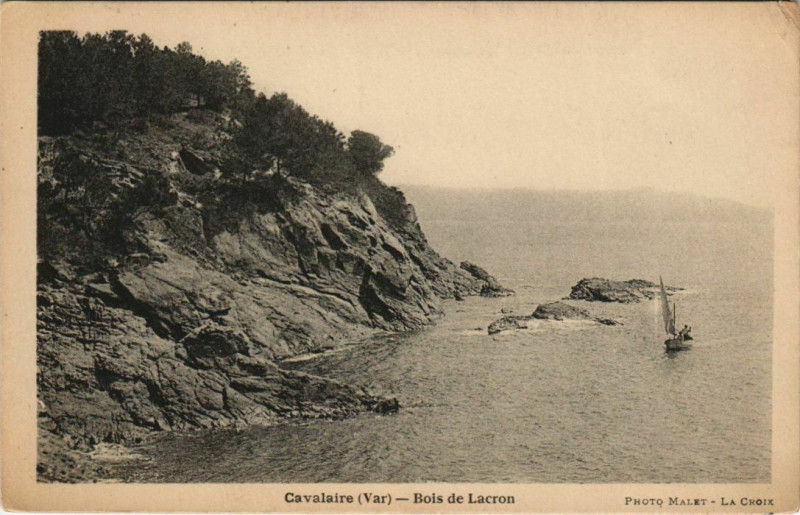 Carte postale ancienne Cavalaire-sur-Mer Bois de Lacron à Cavalaire-sur-Mer