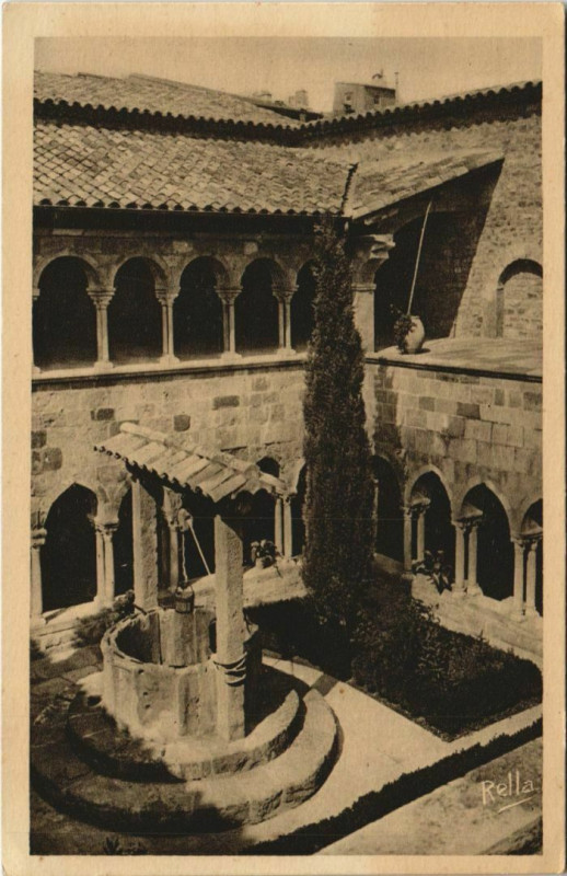 Carte postale ancienne Frejus Le Cloitre à Fréjus