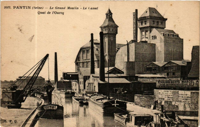 Carte postale ancienne Pantin Le Grand Moulin Le Canal à Pantin