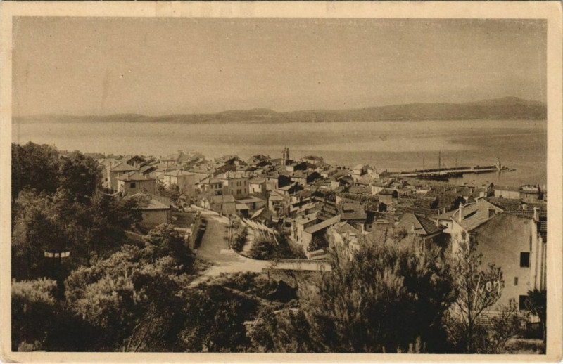 Carte postale ancienne Sainte-Maxime Vue Generale à Sainte-Maxime
