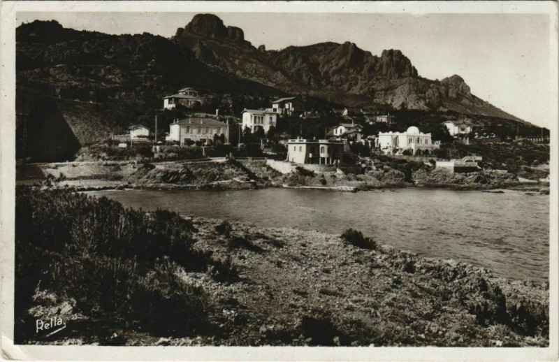 Carte postale ancienne Antheor Villas d'Antheor - Cap Roux - La Corniche d'Or
