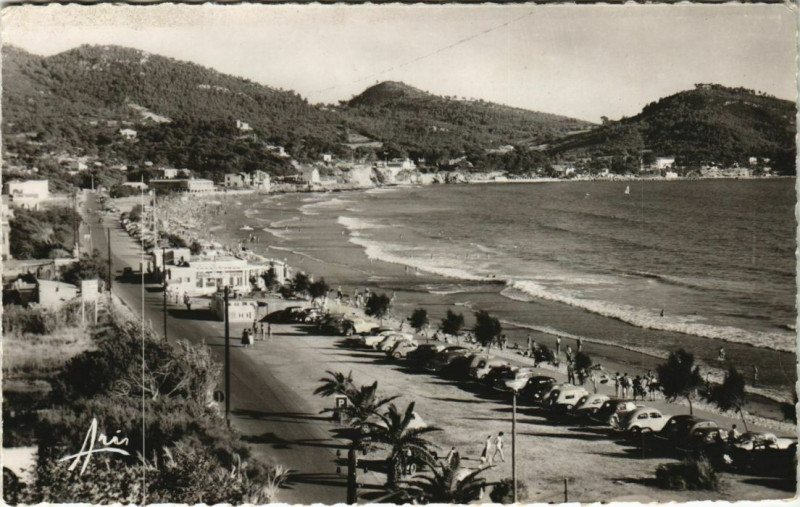 Carte postale ancienne Saint-Cyr-sur-Mer Les Lecques - La Plage - Vue Generale à Saint-Cyr-sur-Mer
