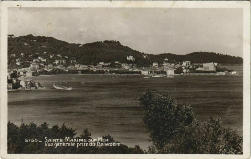 Carte postale ancienne Sainte-Maxime Vue Generale prise du Belvedere à Sainte-Maxime