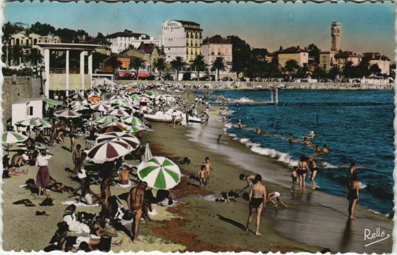 Carte postale ancienne Saint-Raphael La Plage à Saint-Raphaël