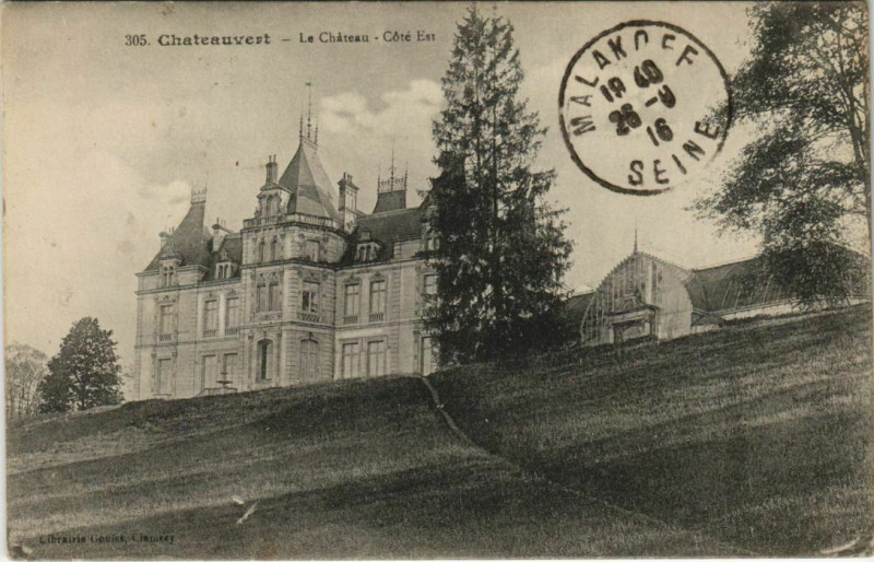 Carte postale ancienne Chateauvert Le Chateau - Cote Est à Châteauvert