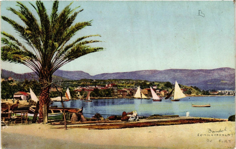 Carte postale ancienne Bandol - Commencement du Port à Bandol