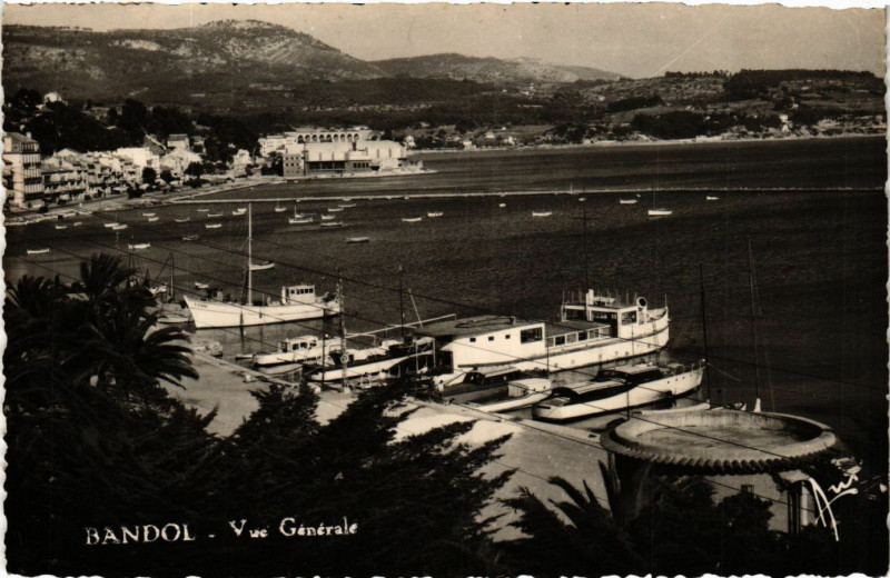 Carte postale ancienne Bandol - Vue générale à Bandol