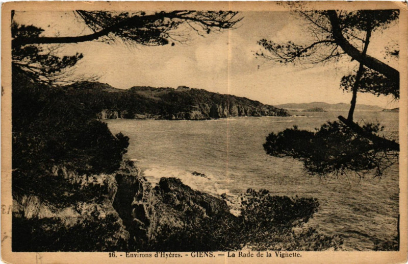 Carte postale ancienne Giens - La Rade de la Vierge - Env. de Hyeres à Hyères