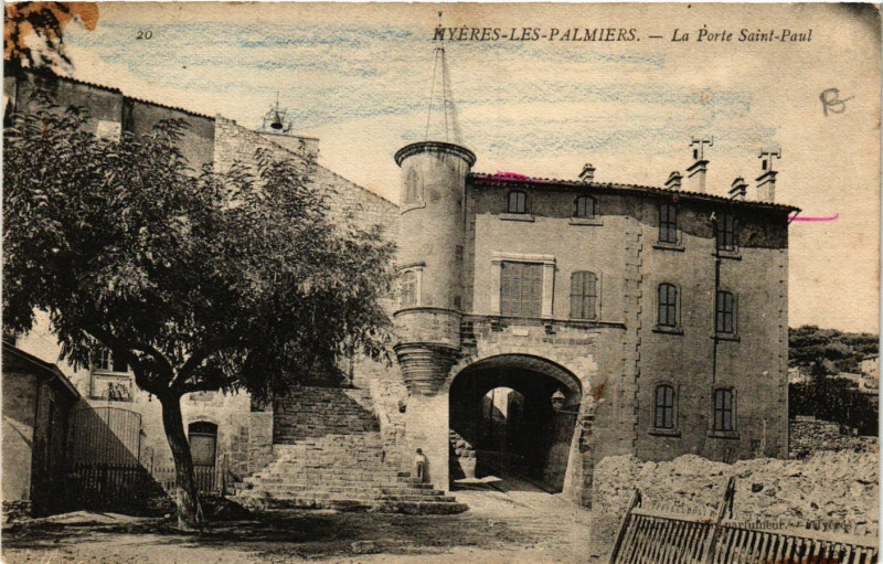 Carte postale ancienne Hyeres-les-Palmiers - La Porte St-Paul à Hyères