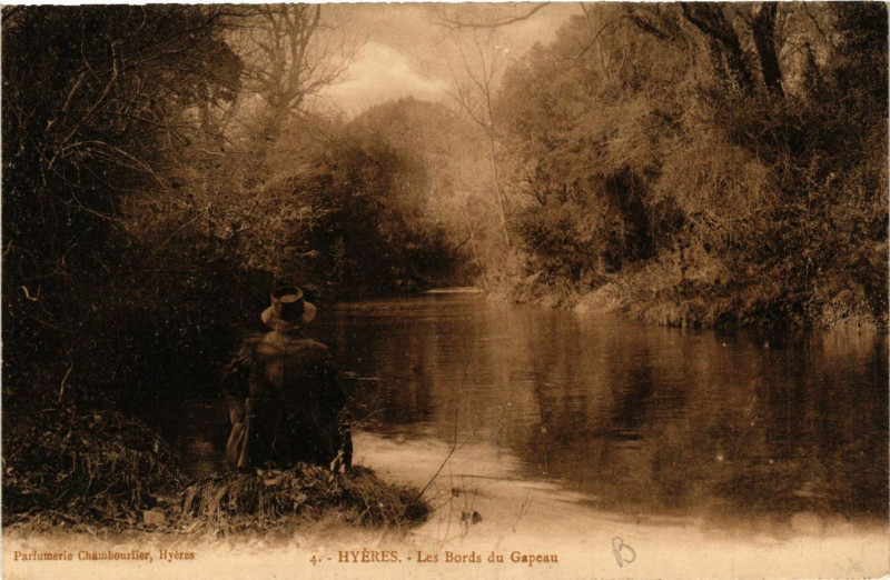 Carte postale ancienne Hyeres - Les Bords du Gapeau à Hyères