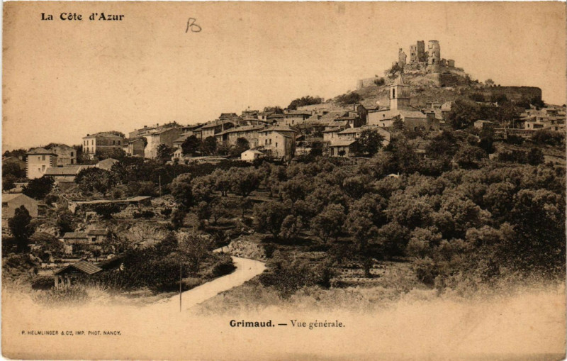 Carte postale ancienne Grimaud - Vue générale à Grimaud