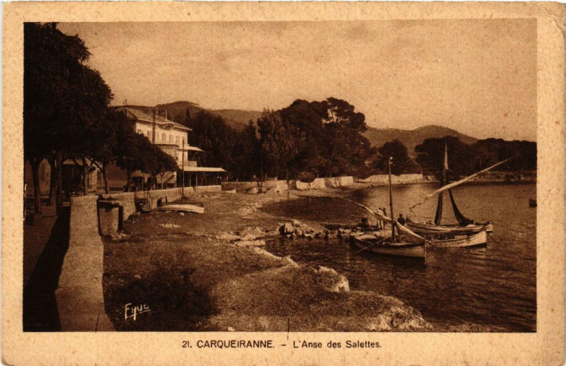 Carte postale ancienne Carqueiranne L'Anse des Salettes à Carqueiranne