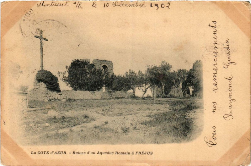 Carte postale ancienne La coté d'Azur Ruines d'un Aqueduc Romain a Frejus à Fréjus